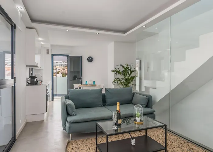 Torreon Frente Al Mar